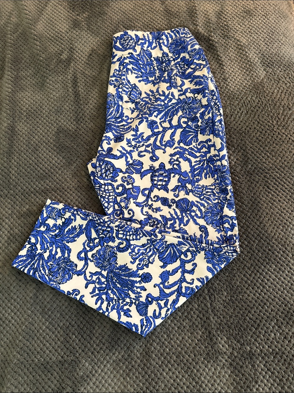 Lilly Pulitzer Blue & White Floral Print Pants